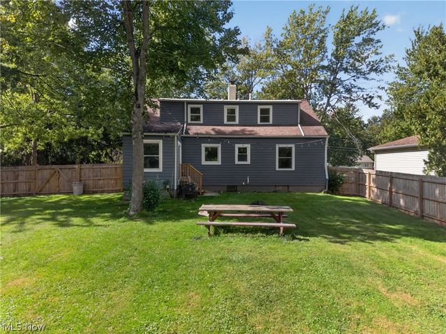 14269 Niagara Drive, Strongsville, OH 44136