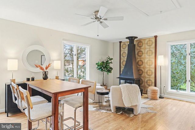 6030 PARKSIDE CT, East Petersburg, PA 17520