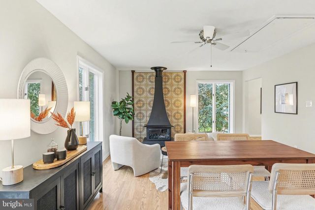 6030 PARKSIDE CT, East Petersburg, PA 17520