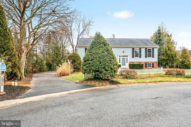 6030 PARKSIDE CT, East Petersburg, PA 17520