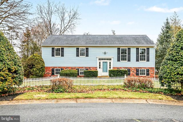 6030 PARKSIDE CT, East Petersburg, PA 17520