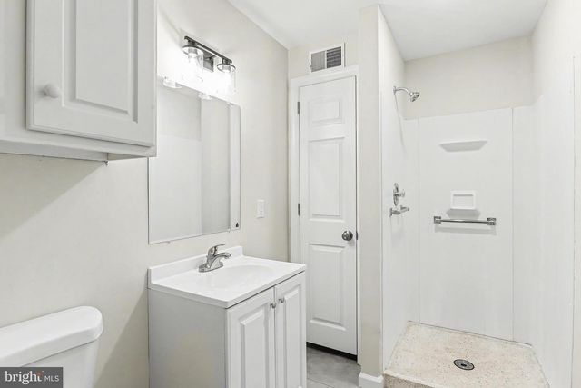 6030 PARKSIDE CT, East Petersburg, PA 17520