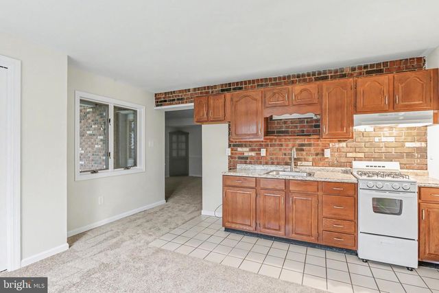 6030 PARKSIDE CT, East Petersburg, PA 17520