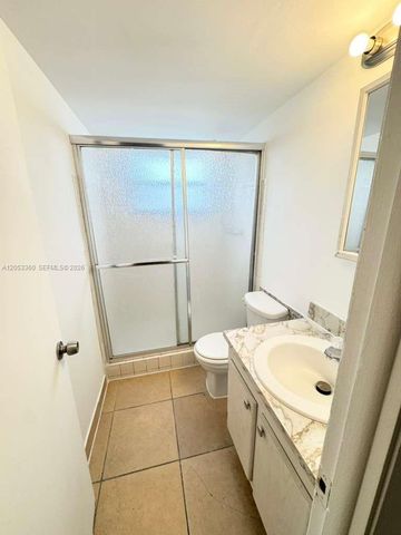 961 NW 45th Street 1, Deerfield Beach, FL 33064