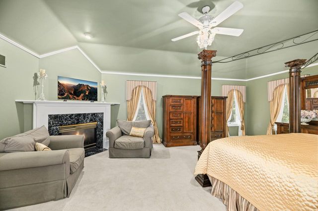 2820 Norman DRIVE, Brookfield, WI 53045