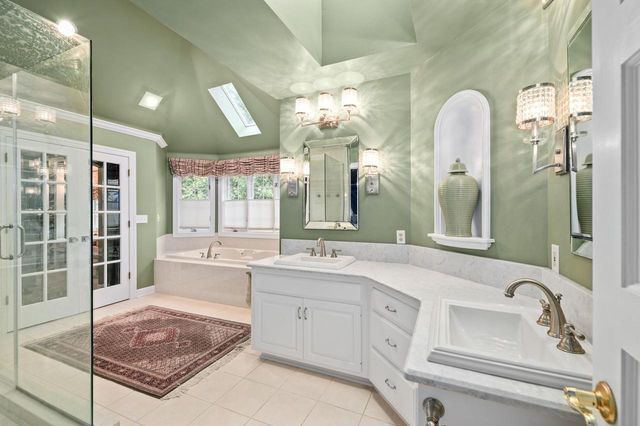 2820 Norman DRIVE, Brookfield, WI 53045