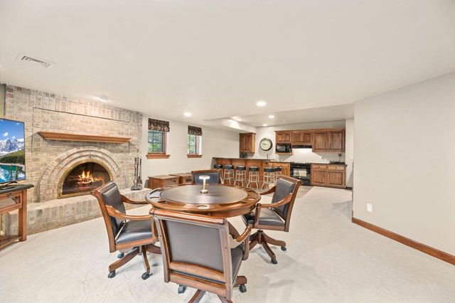 2820 Norman DRIVE, Brookfield, WI 53045