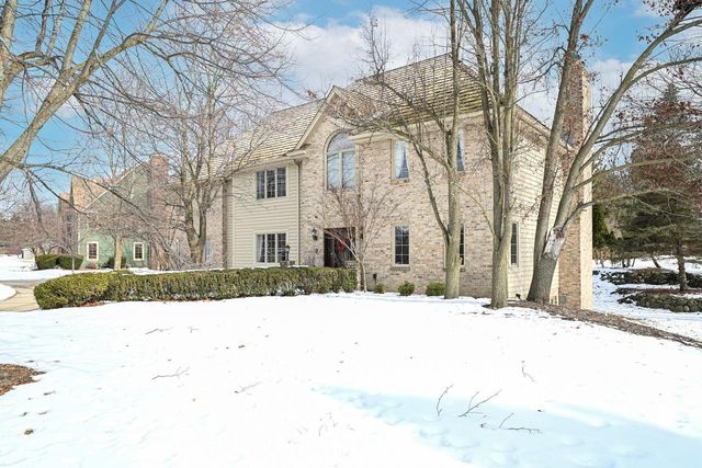 2820 Norman DRIVE, Brookfield, WI 53045