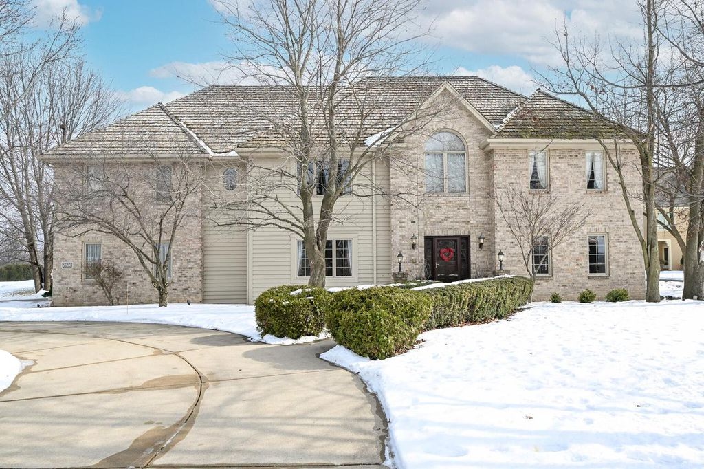 2820 Norman DRIVE, Brookfield, WI 53045