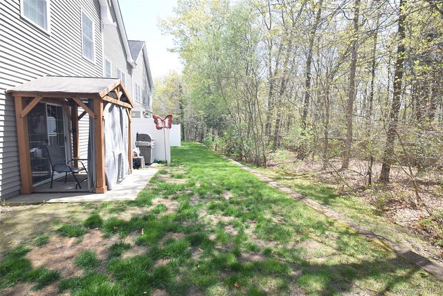 209 Okeefe Court, Oakdale, NY 11769