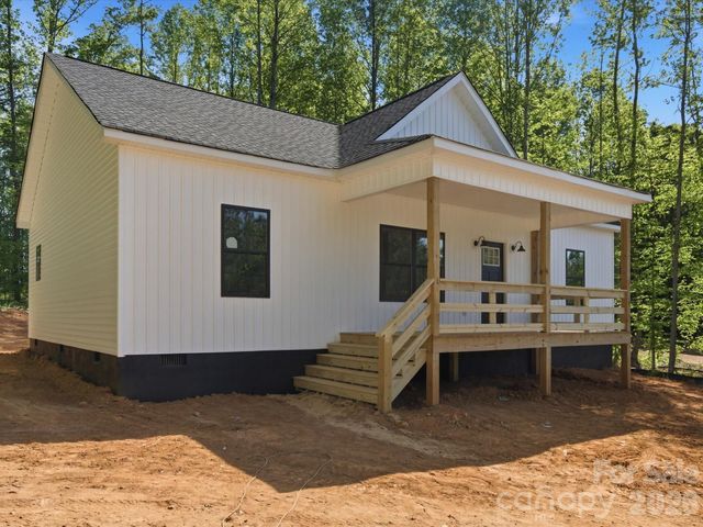 1416 Blackbird Drive, Clover, SC 29710