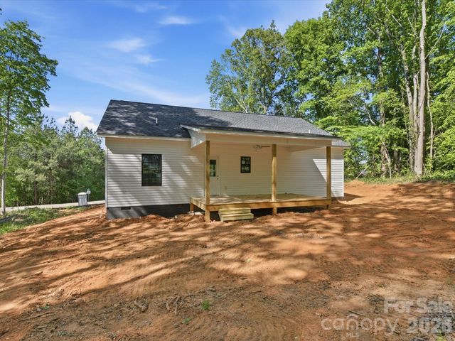 1416 Blackbird Drive, Clover, SC 29710