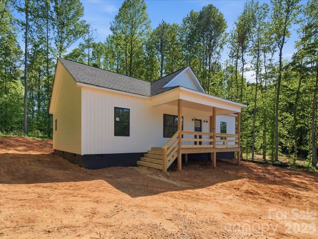 1416 Blackbird Drive, Clover, SC 29710