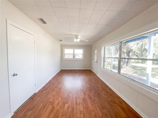 4607 E YUKON STREET, Tampa, FL 33617