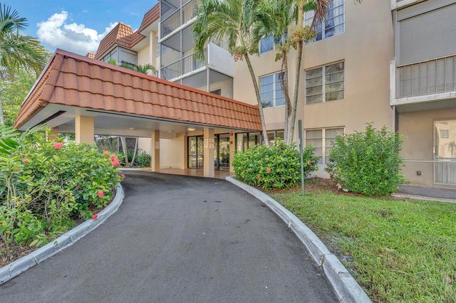 4166 Inverrary Drive 304, Lauderhill, FL 33319