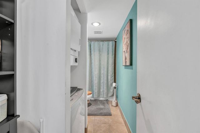 4166 Inverrary Drive 304, Lauderhill, FL 33319