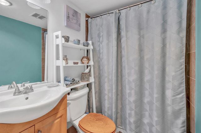 4166 Inverrary Drive 304, Lauderhill, FL 33319