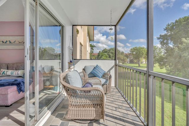 4166 Inverrary Drive 304, Lauderhill, FL 33319