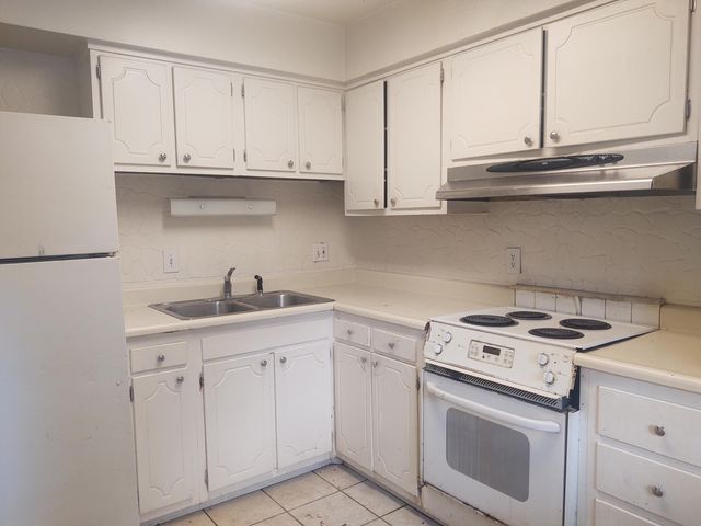 2312 Hardesty Court, H2, Columbus, OH 43204