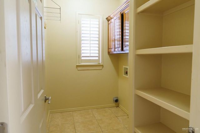 2702 Live Oak Street, Mission, TX 78574