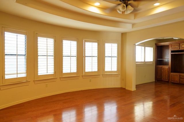 2702 Live Oak Street, Mission, TX 78574