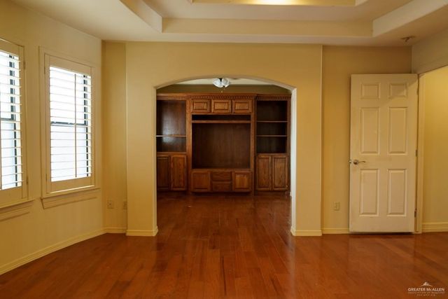 2702 Live Oak Street, Mission, TX 78574