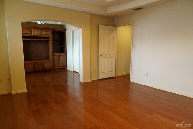 2702 Live Oak Street, Mission, TX 78574