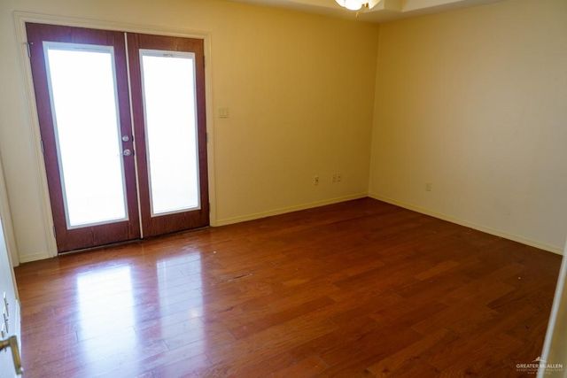 2702 Live Oak Street, Mission, TX 78574