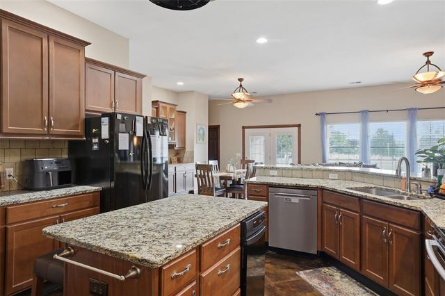 2220 County Road 1197, Tuttle, OK 73089