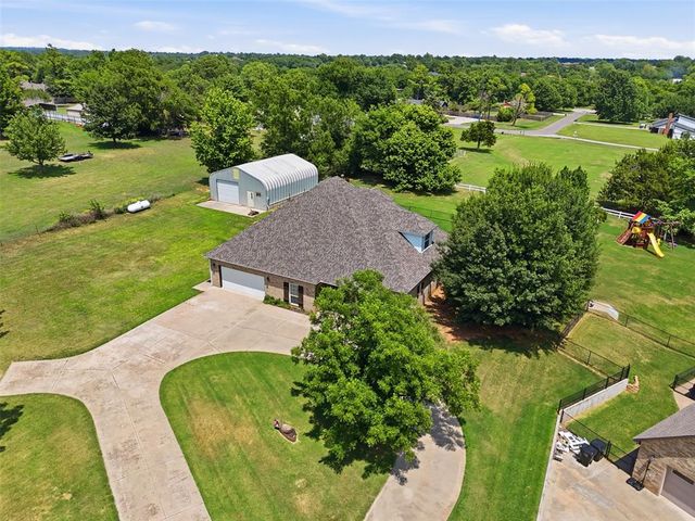 2220 County Road 1197, Tuttle, OK 73089