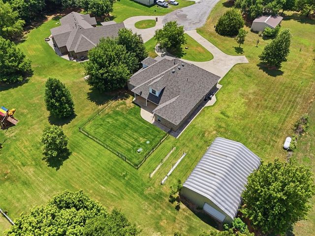 2220 County Road 1197, Tuttle, OK 73089