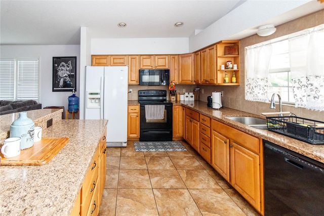 525 4TH AVENUE SW, Largo, FL 33770