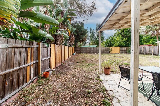 525 4TH AVENUE SW, Largo, FL 33770