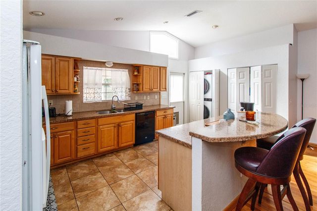 525 4TH AVENUE SW, Largo, FL 33770