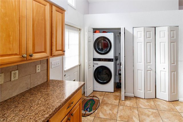 525 4TH AVENUE SW, Largo, FL 33770