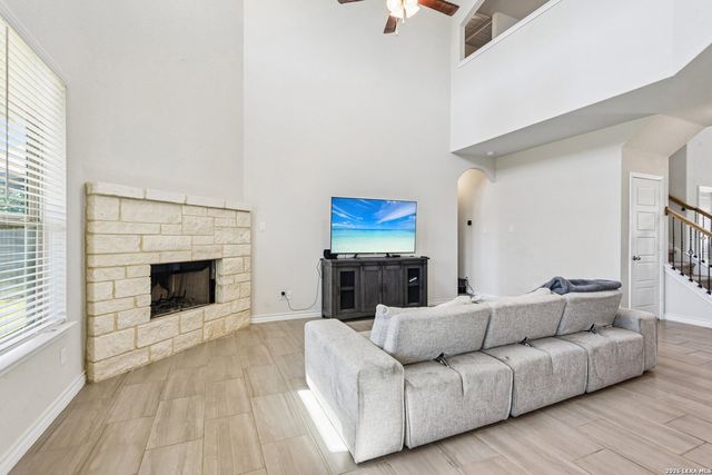 29734 WACKFORD RDG, Fair Oaks Ranch, TX 78015