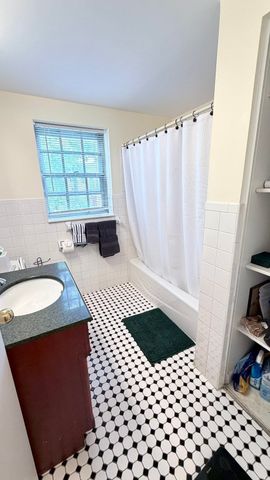 6 Lake Shore Ter 1, Boston, MA 02135