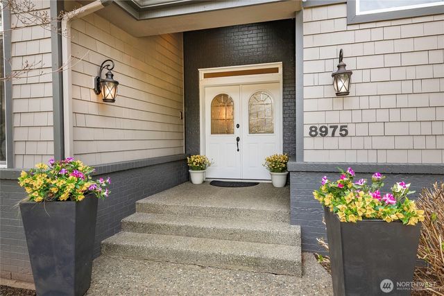 8975 Snowy Owl Lane, Blaine, WA 98230