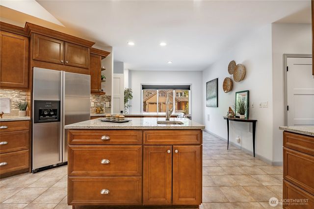 8975 Snowy Owl Lane, Blaine, WA 98230