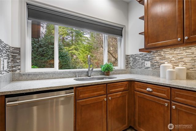 8975 Snowy Owl Lane, Blaine, WA 98230