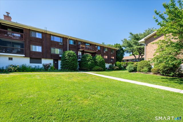 154 Cold Spring Road 23, Stamford, CT 06905