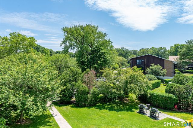 154 Cold Spring Road 23, Stamford, CT 06905