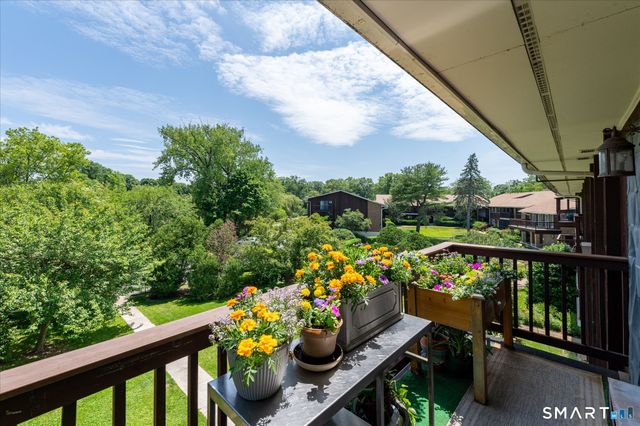 154 Cold Spring Road 23, Stamford, CT 06905