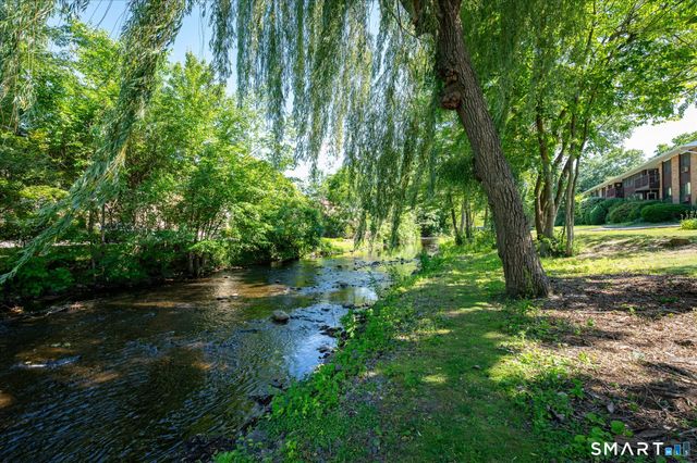 154 Cold Spring Road 23, Stamford, CT 06905
