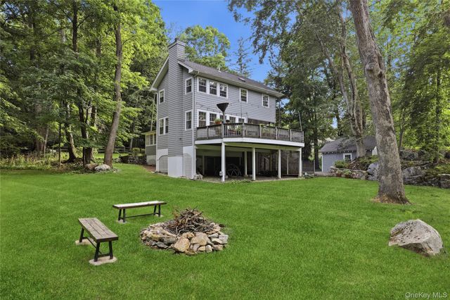 131 Douglas Road, Chappaqua, NY 10514