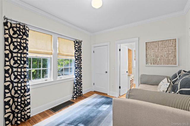 131 Douglas Road, Chappaqua, NY 10514