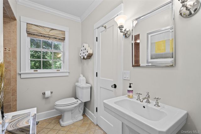 131 Douglas Road, Chappaqua, NY 10514