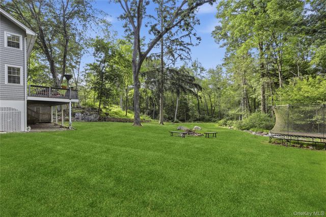 131 Douglas Road, Chappaqua, NY 10514
