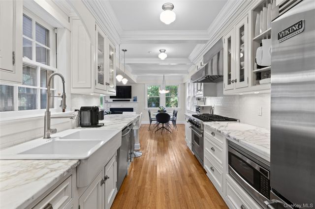 131 Douglas Road, Chappaqua, NY 10514