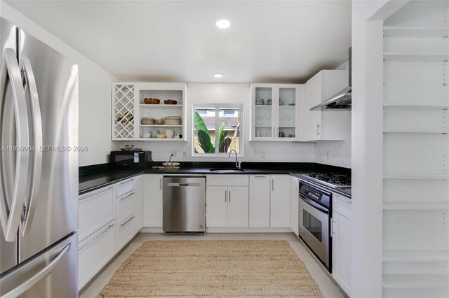 617 SW 5th Ave, Fort Lauderdale, FL 33315